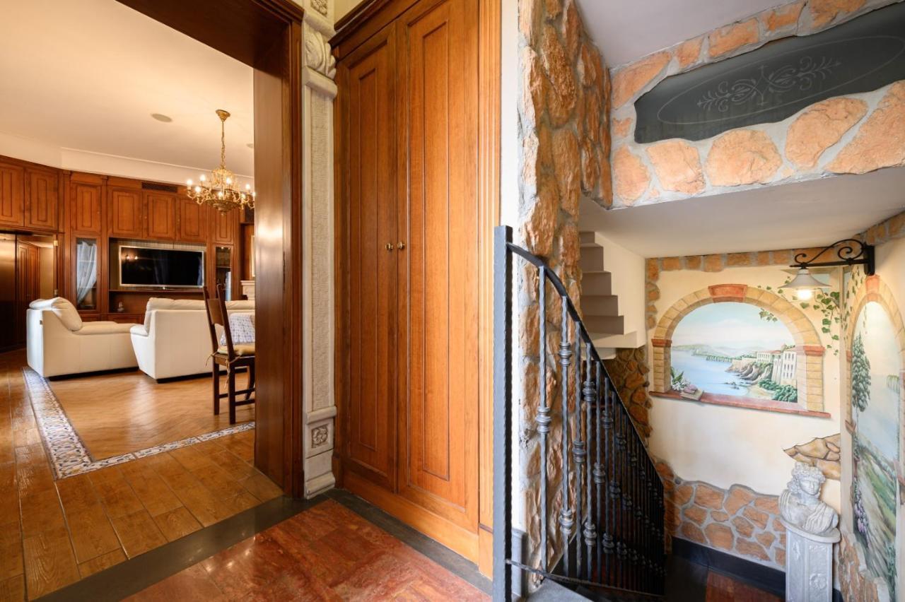 Апартаменты Toto E Peppino Family House Неаполь Экстерьер фото